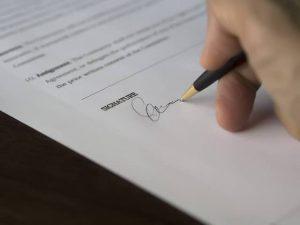 Navigating contractual Agreements: Key Elements to Consider