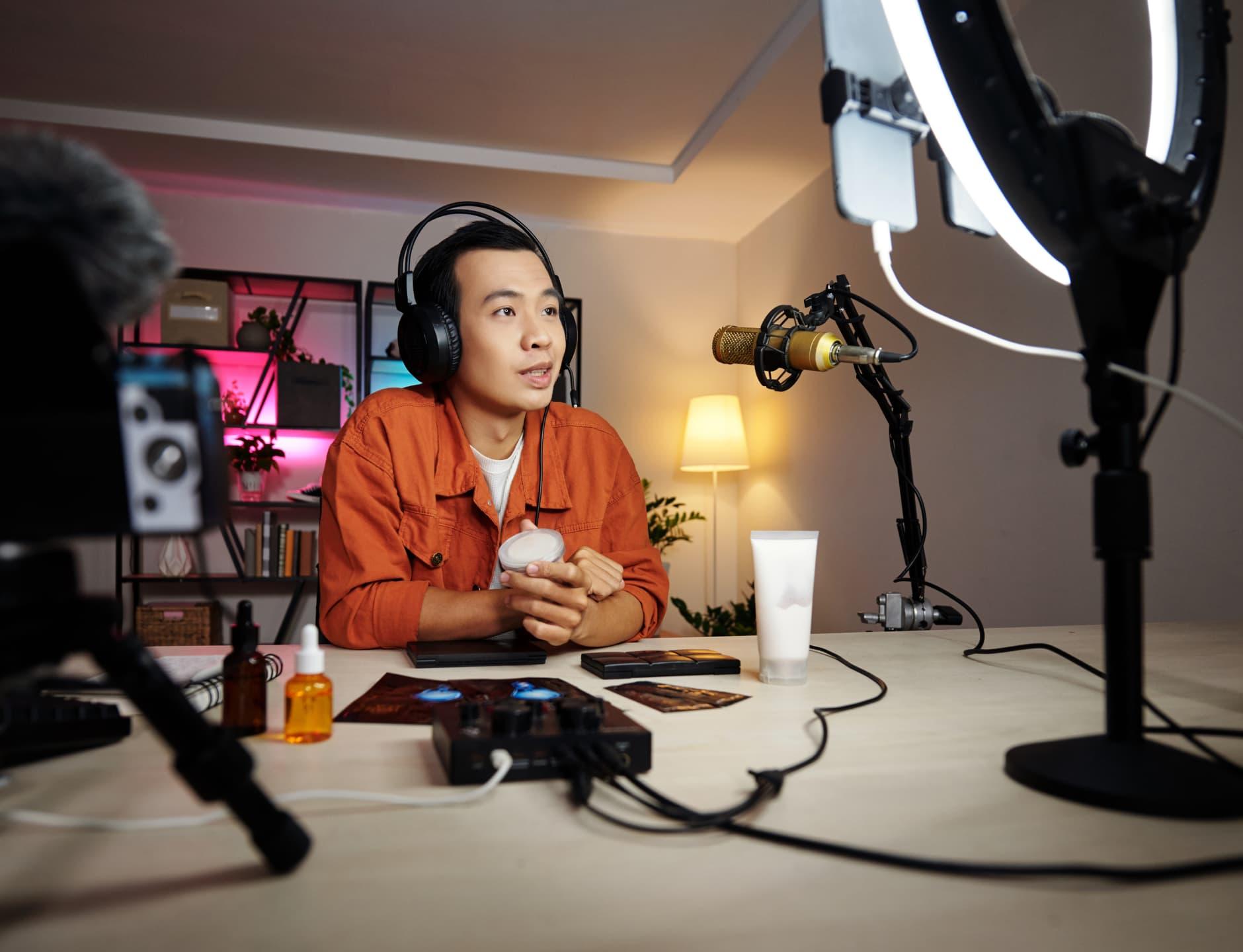 Navigating the New Waves: YouTube Influencer Trends 2023
