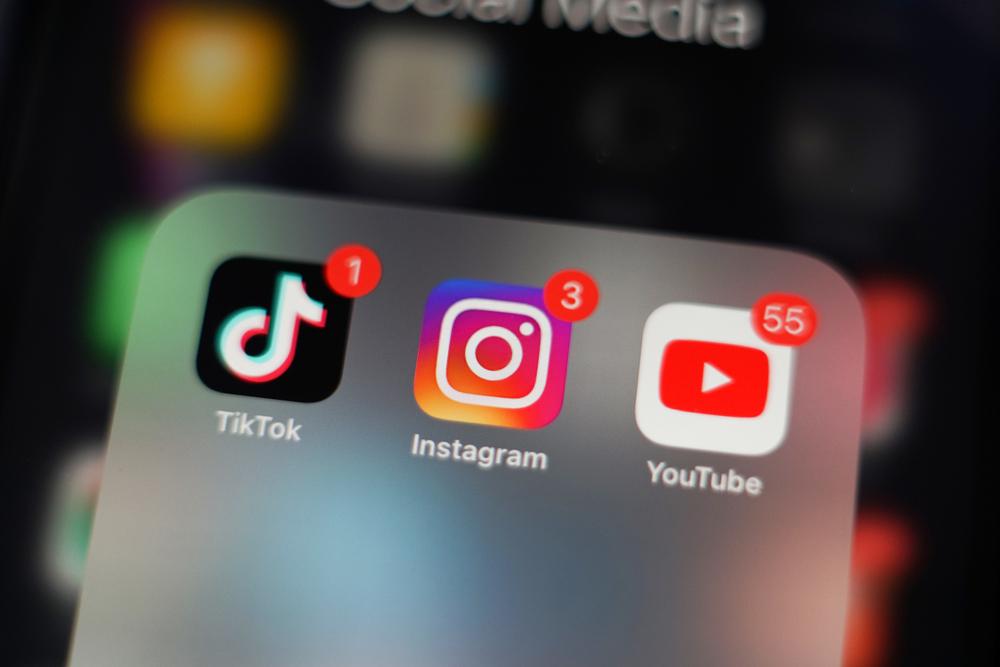 Embracing Short-Form Content: Captivating Audiences instantly